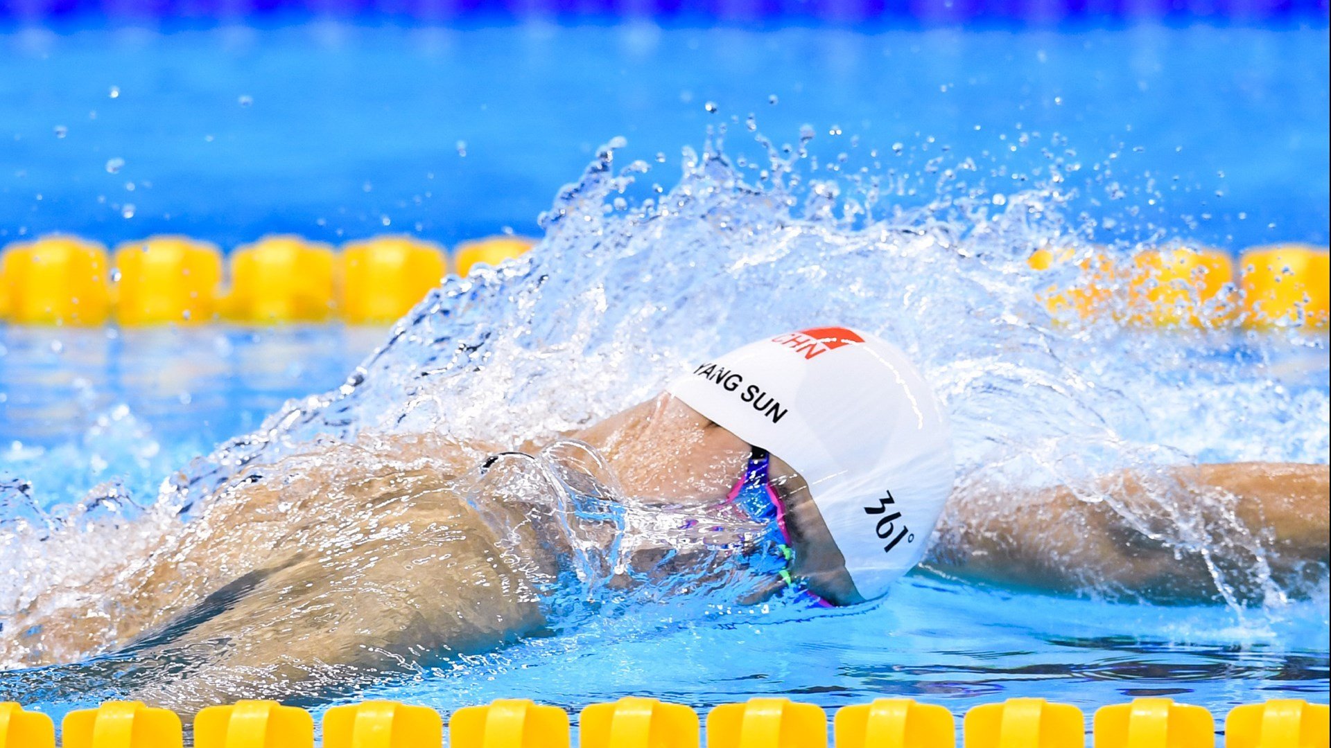 詹姆斯迎来十五赛季高光表现，加拿大队球迷沸腾！